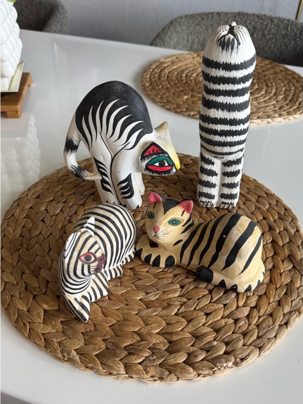 Vintage woodHand-Painted Decorative Cat Figurines - Black, White, Cream Accents